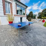 Maison Piscine Sauna Fitness Pickle Ball Salle Jeux Villa Airaines