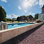 Villa Maison Piscine Sauna Fitness Pickle Ball Salle Jeux