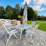Maison Piscine Sauna Fitness Pickle Ball Salle Jeux