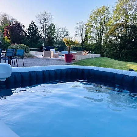 Maison Piscine Sauna Fitness Pickle Ball Salle Jeux
